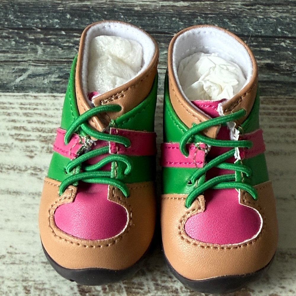 American Girl of the Year Doll LEA Clark Rainforest Hike Outfit - 18” Doll Shoes